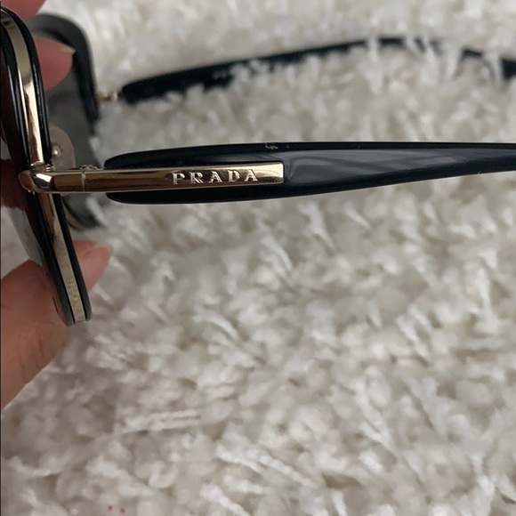 Prada Sunglasses - Brand New - Picture 2 of 2